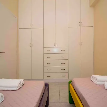 Laconian Collection Taygetos Daire *